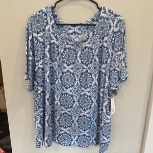 Croft & Barrow Blue and White Patterned Short Sleeve Tee